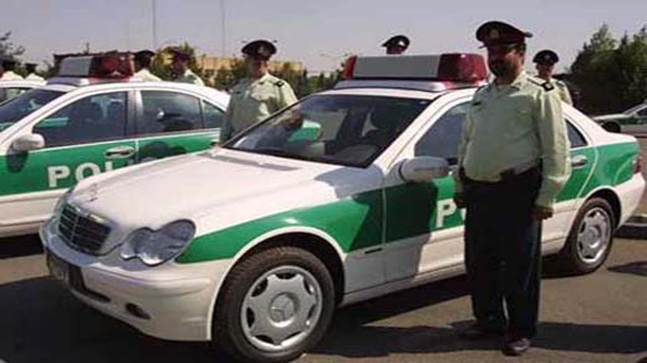 بسته خبری پلیس|دستگیری سارق حرفه‌ای 34 خودرو در قائمشهر و کشفیات دیگر