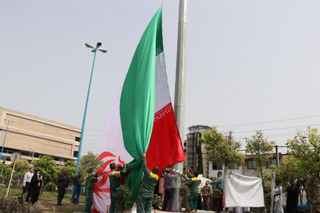 افتتاح برج‌های پرچم در تنکابن در سالروز آزادسازی خرمشهر