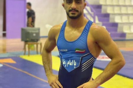 برنز پیکارهای کشتی آزاد قهرمانی مازندران بر گردن ورزشکار محمودآبادی