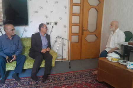 تکریم و عیادت مدیرکل بنیاد شهید و امورایثارگران مازندران از والدین شهید گلمایی در ساری