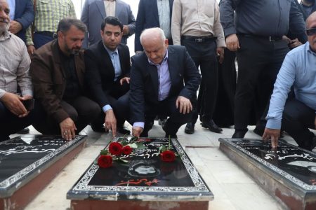 ادای احترام استاندار مازندران به شهدای رسانه