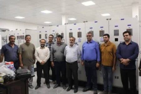 بازدید شبانه مدیرعامل شرکت برق منطقه‌ای مازندران و گلستان از پروژه حیاتی اتصال ایستگاه ۲۳۰ کیلوولت محمودآباد به شبکه سراسری برق کشور