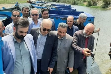 رهاسازی بچه ماهی کپور دریایی در رودخانه خشت سر محمودآباد