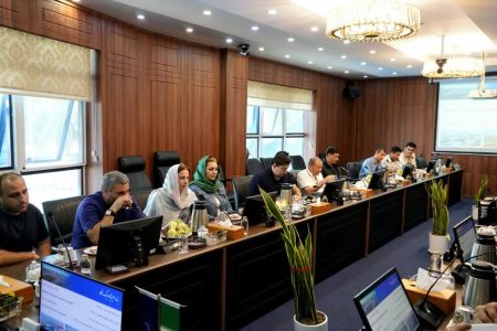 دیدار هیات تجاری قزاقستان و ارمنستان با مدیرکل بندر امیرآباد