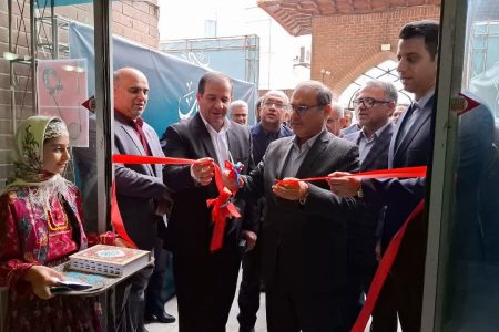 نمایشگاه کتاب مازندران با بیش از 25هزار جلد کتاب در ساری گشایش یافت