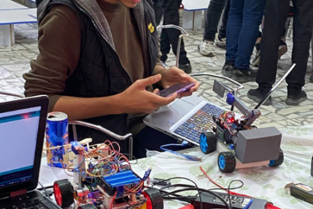 اختتامیه چهارمین دوره مسابقات رباتیک ایرانکاپ در ساری برگزار شد