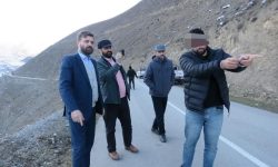 سقوط مرگبار پدر به دست پسر/ پرونده سقوط خودرو به دره در لاریجان قاتل داشت!