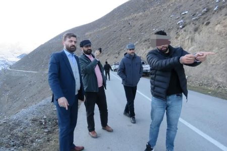 سقوط مرگبار پدر به دست پسر/ پرونده سقوط خودرو به دره در لاریجان قاتل داشت!