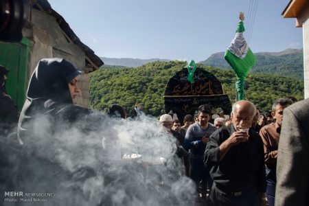 تاسوعا و عاشورا؛ هنگامه تجلی عشق به اباعبدالله(ع)