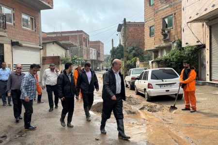 حضور میدانی ستاد مدیریت بحران شهرداری نکا در پی بارندگی شدید